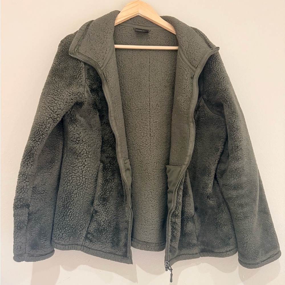 32 Heat Cozy Jacket in Olive Green Size Large